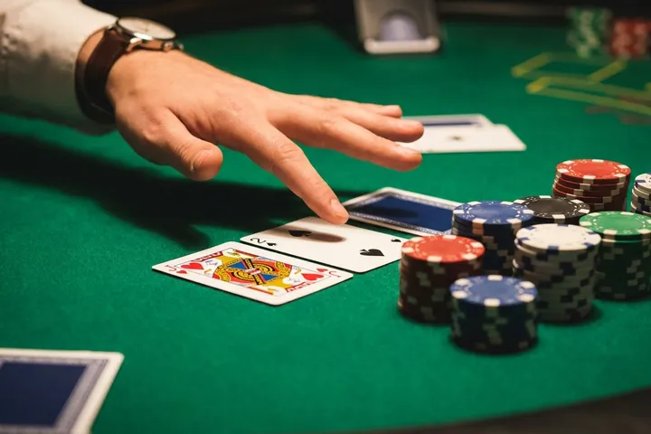 Act on your hand in Double Deck Blackjack
