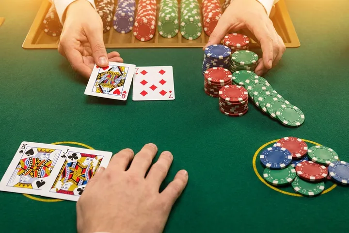 Dealer stands on 17 in Perfect Pairs Blackjack
